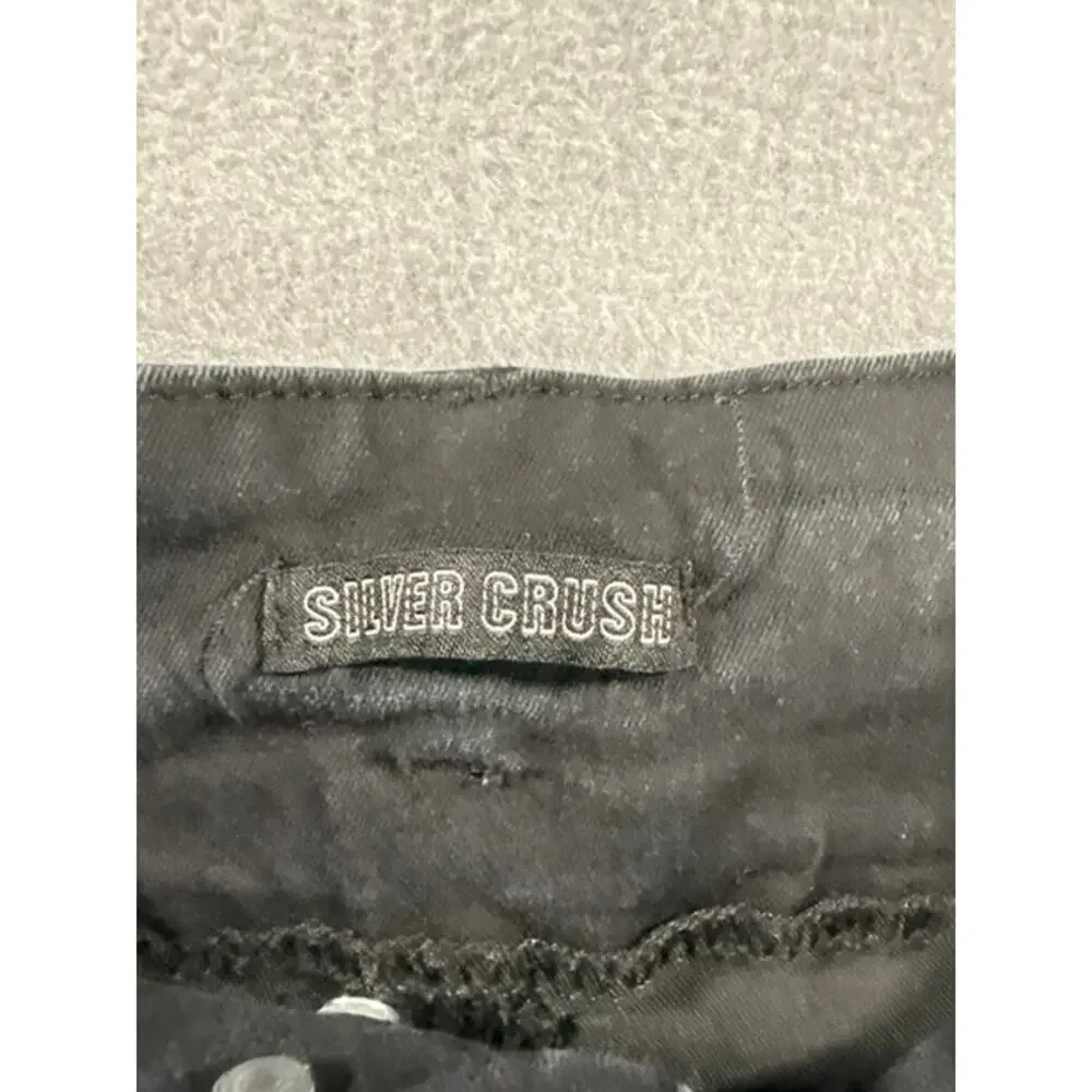 BLACK DENIM SHORT WITH TRIPLE -BUTTON FLY ( SIZE JUNIORS 11 )